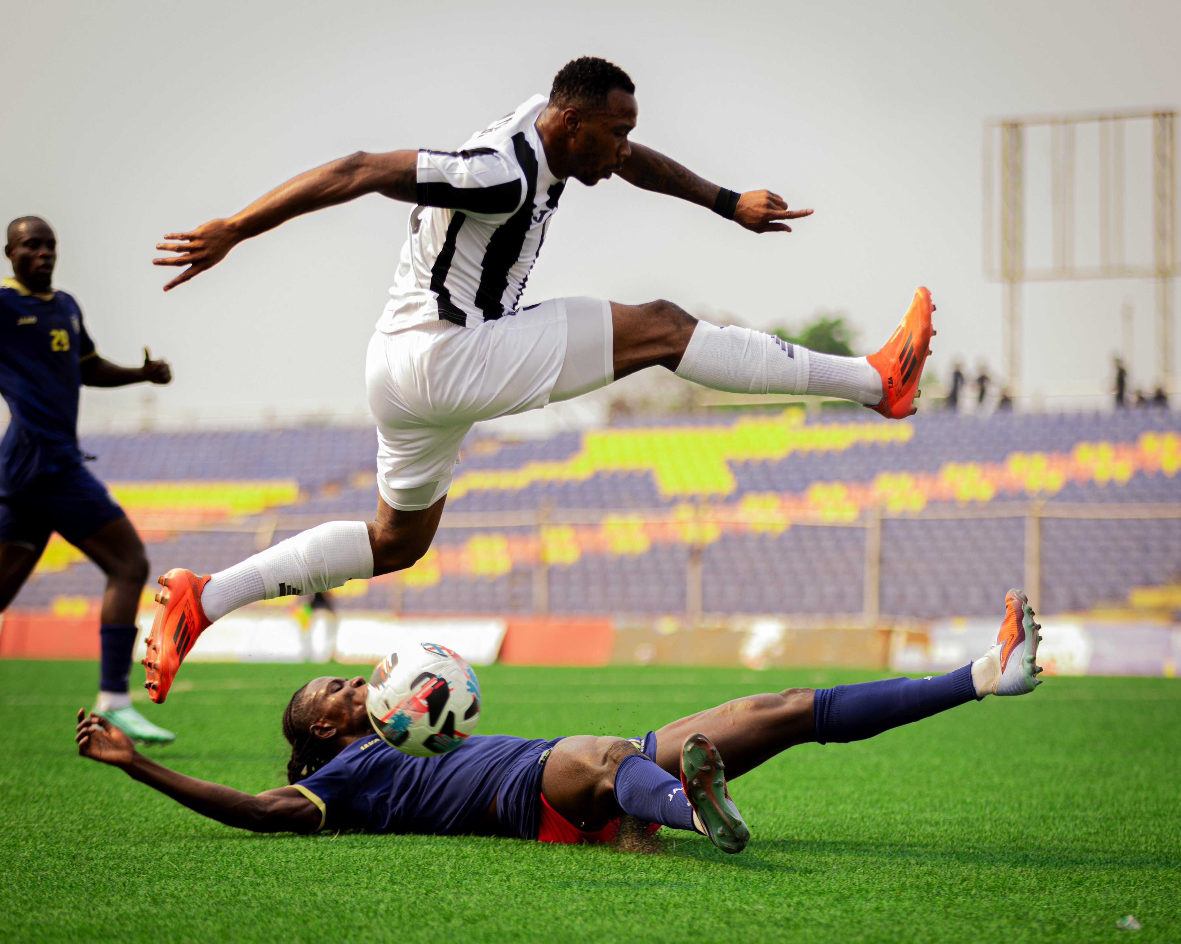 Aigles du Congo yatsinze APR FC mu mukino ubanza wa CAF Champions League photo