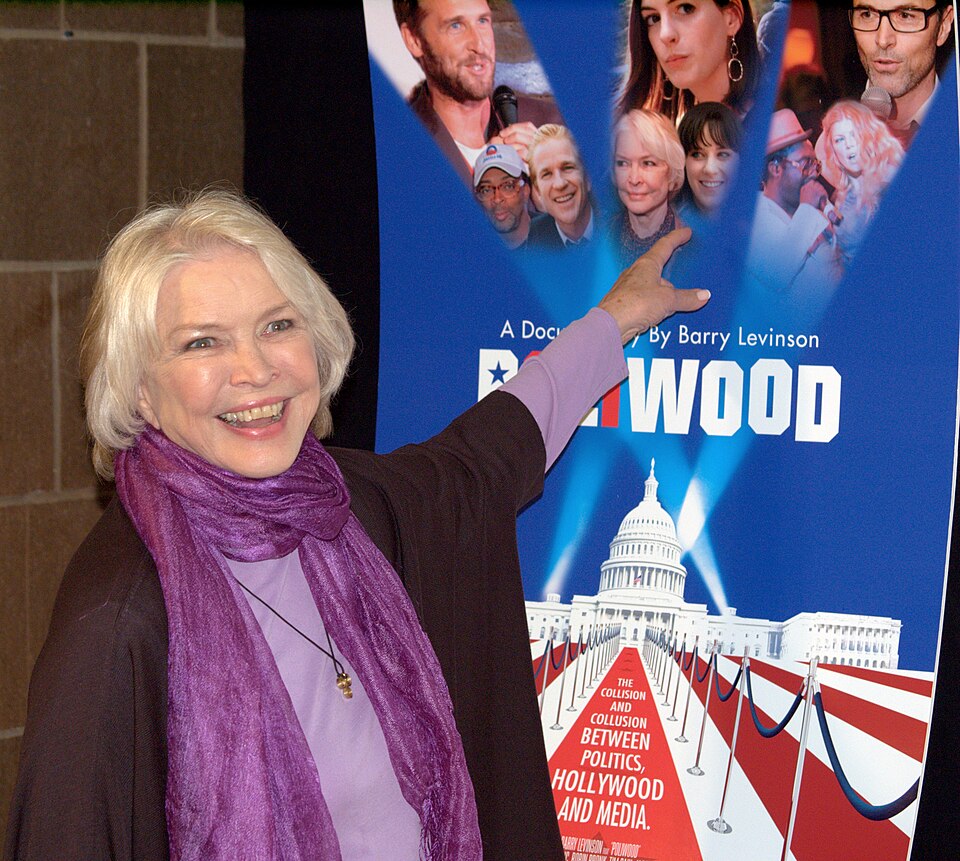Ellen Burstyn y'imyaka 93 yongeye kugaragara muri Venice Film Festival photo