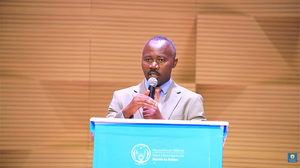 Rubavu: Meya Mulindwa Prosper ati "Ntabwo tuzongera kugira ikibazo cy’isoko ry’ibitunguru, ndabarahiye"