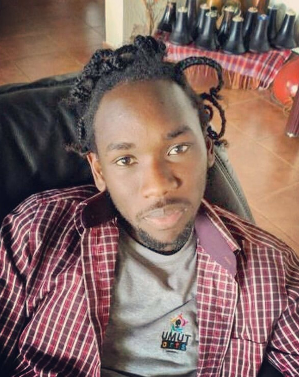 Abakunzi b'ikinamico n'ubuhanzi bashenguwe n'urupfu rwa Bingo Regis witabye Iman photo 2