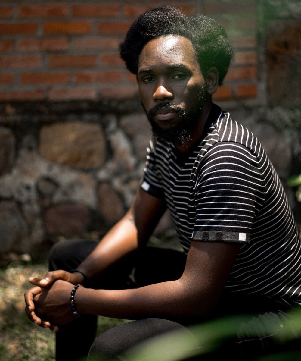Abakunzi b'ikinamico n'ubuhanzi bashenguwe n'urupfu rwa Bingo Regis witabye Iman photo 3