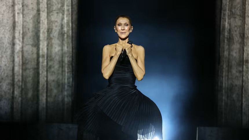 Mu ijoro ryakeye, Céline Dion yaririmbye indirimbo 25 nyuma y'imyaka itandatu ar photo 4