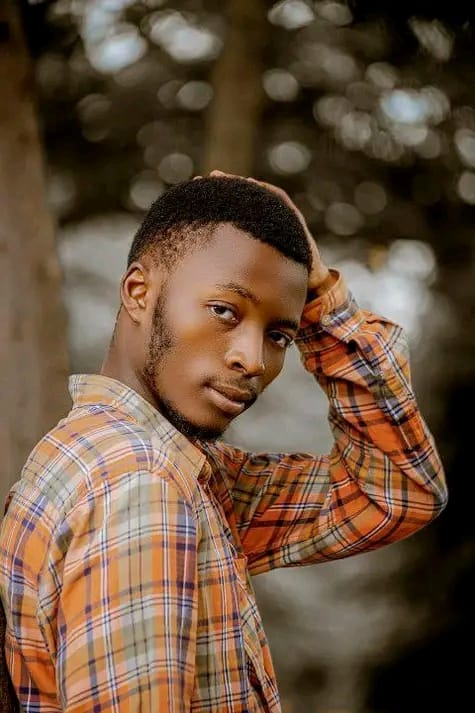 Rim Boy yateguje indirimbo nshya "Kwa Data", nyuma ya "Jolie" aherutse gusohora