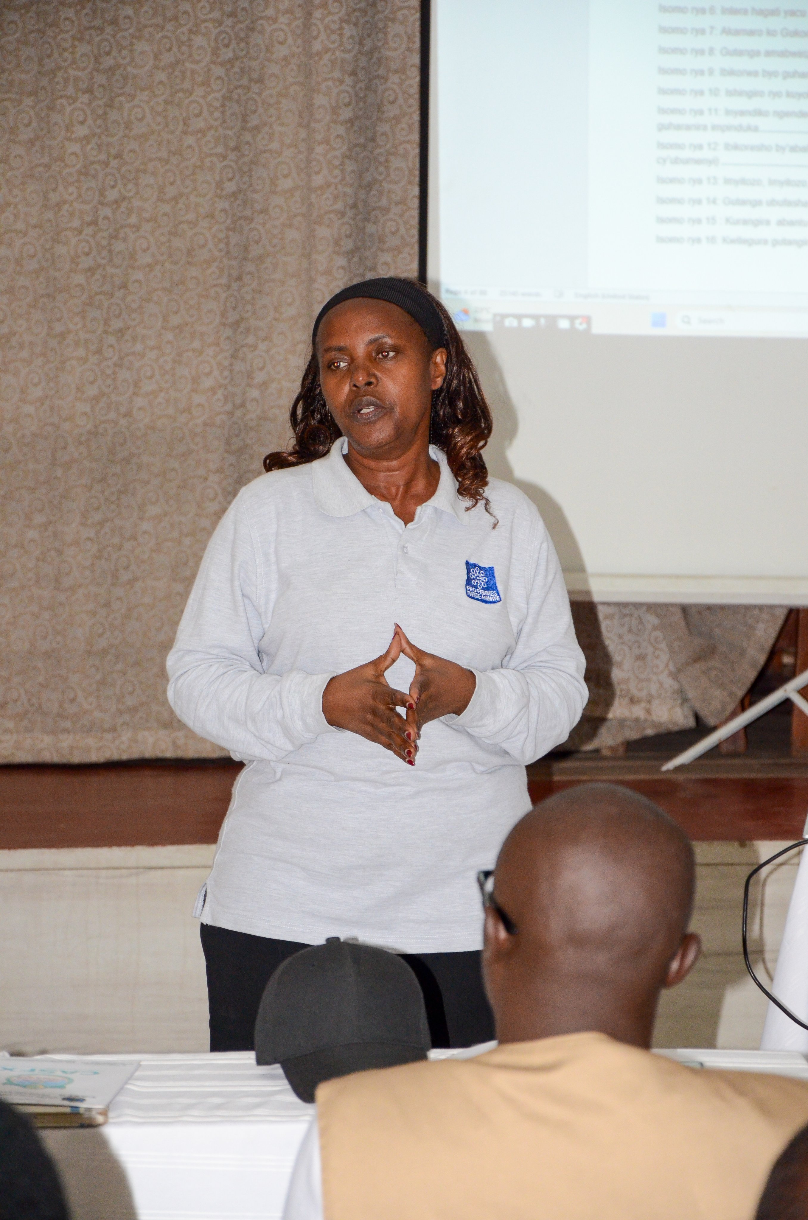 Rubavu: Abaharanirampinduka 50 batojwe guhindura imyumvire ibangamira abagore n’ photo 3