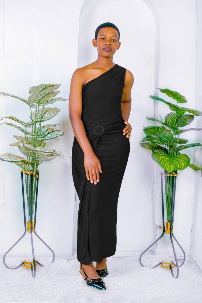 Umuramyi Diannah BIZIMANA yateguje indirimbo ye ya mbere photo 1