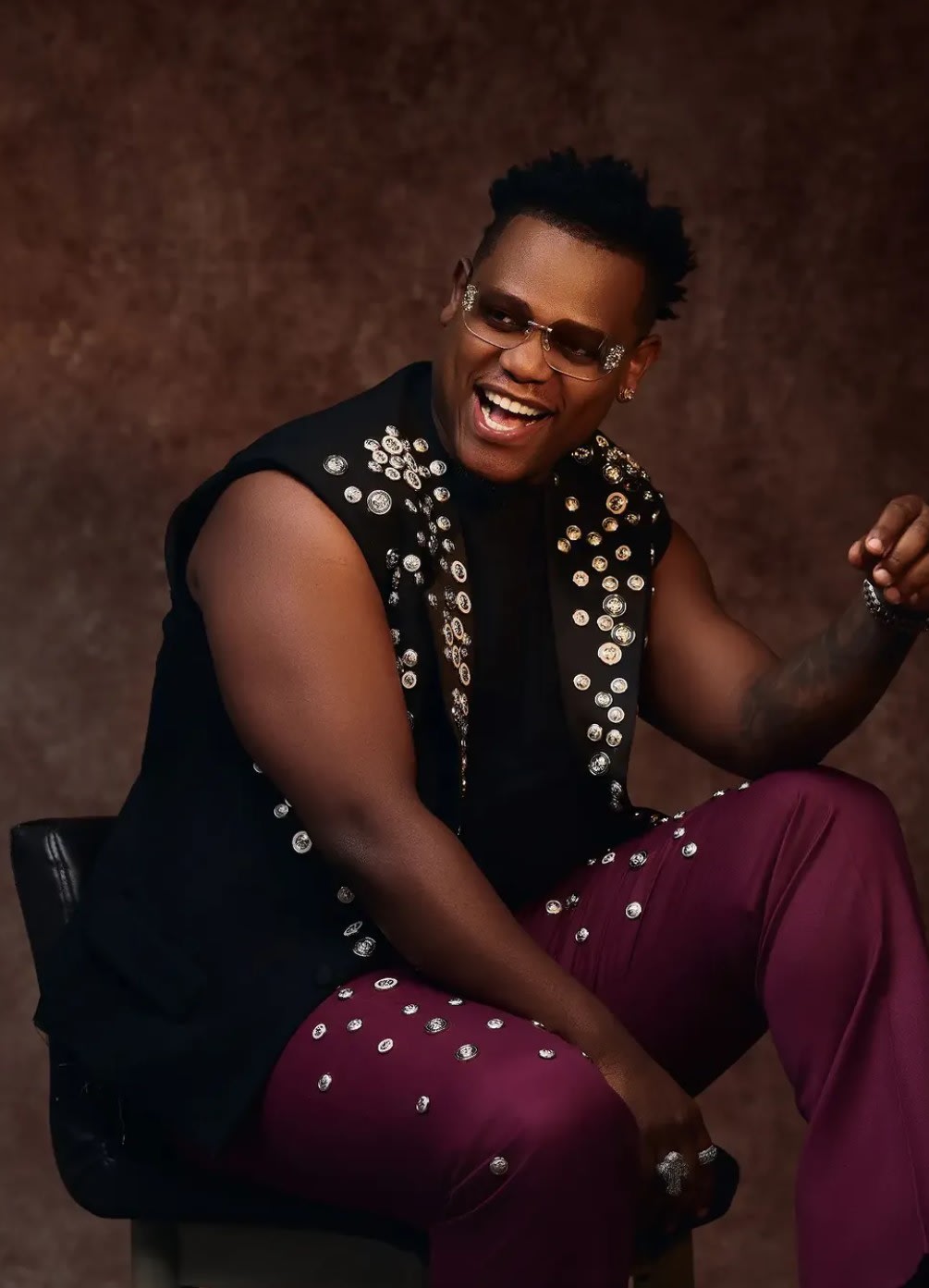Amategeko 10 akubiye mu ndirimbo "Irya 4" ya Bruce Melodie photo