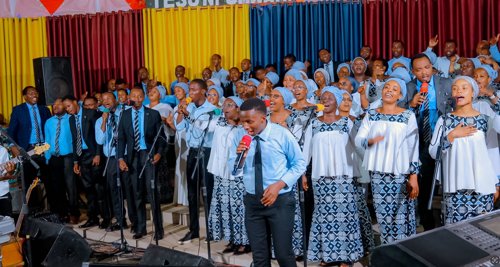 Rubavu: Bethlehem Choir yeretswe urukundo rwinshi mu gitaramo yakoreye kuri ADEP photo 3