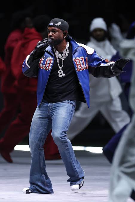 Umuraperi wo muri Amerika Kendrick Lamar yaciye agahigo ko kwinjiza amafaranga a photo