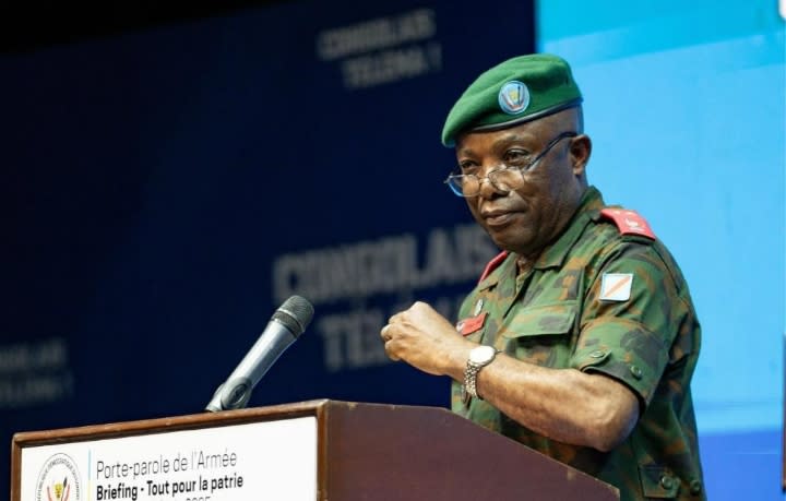 Bisimwa yamaganye isubizwa rya Gen Sylvain Ekenge ku mwanya w’Umuvugizi wa FARDC