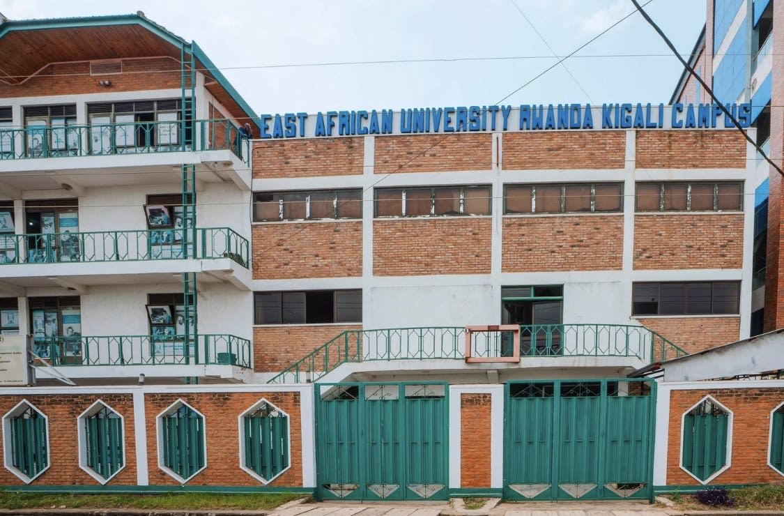 Abanyeshuri ba East African University Rwanda bavuga ku manota n’izamuka ry’amafaranga y’ishuri