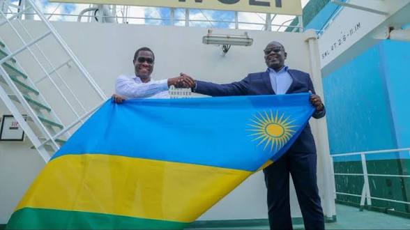 Rwanda rubonye indi nzira y’ibikomoka kuri peteroli nyuma ya toni 40,000 zinjiye muri Kenya