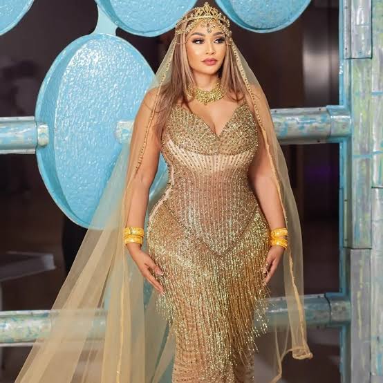 Uwahoze ari umugore wa Diamond Platnumz, Zari Hassan, yahakanye ibyo gusohora um photo 3