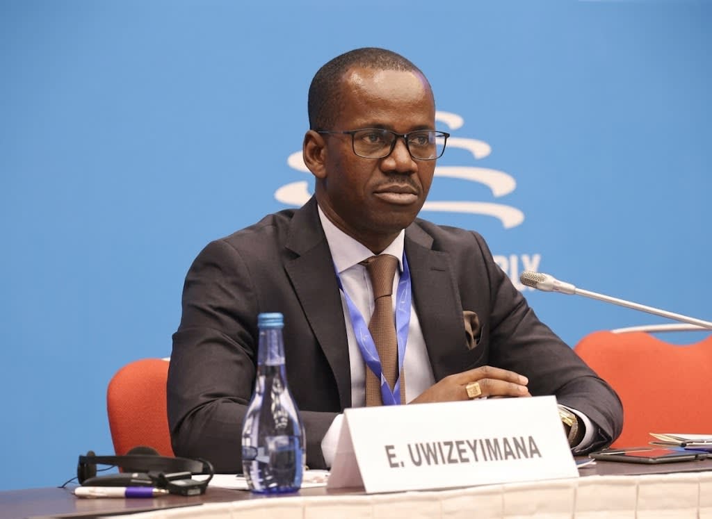 Senateri Evode yasabye Leta gusuzuma ibiciro bya MTN Mobile Money