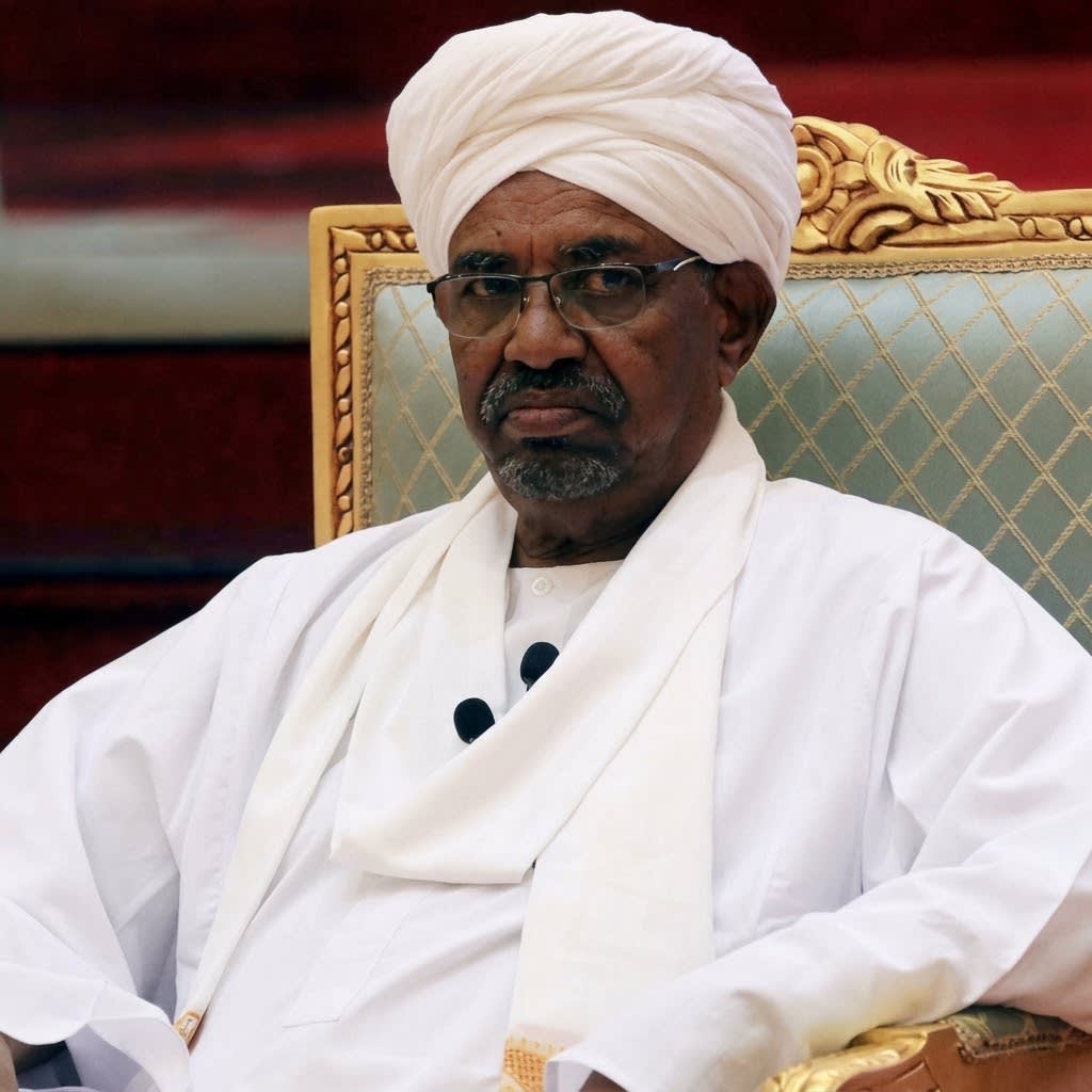 Omar al-Bashir yimuriwe ahantu hacungwa n’igisirikare i Khartoum