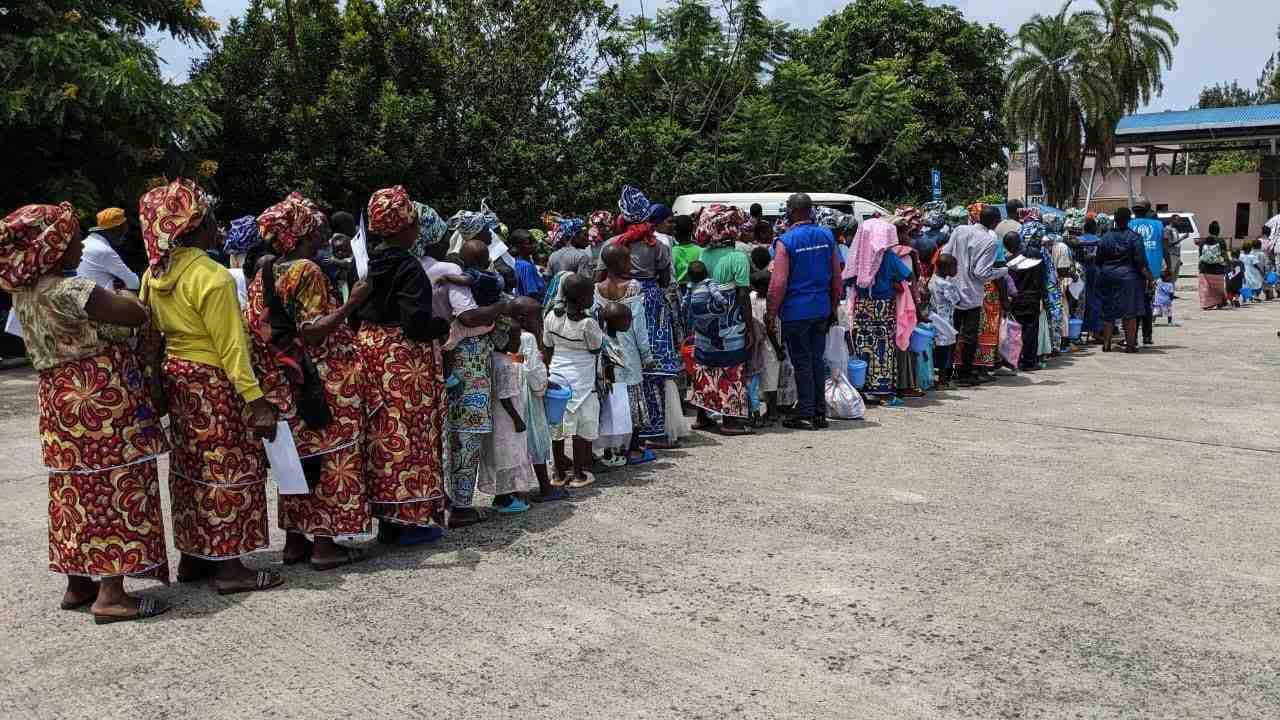 Abanyarwanda 384 batahutse bavuye muri RDC aho FDLR yari yarabafashe mateka (bugwate) .