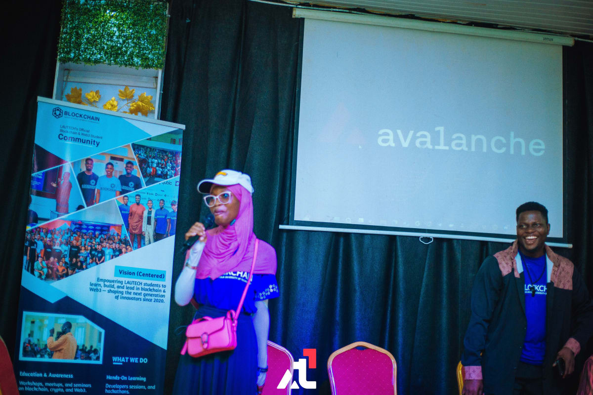 Avax October 2025 photo 90