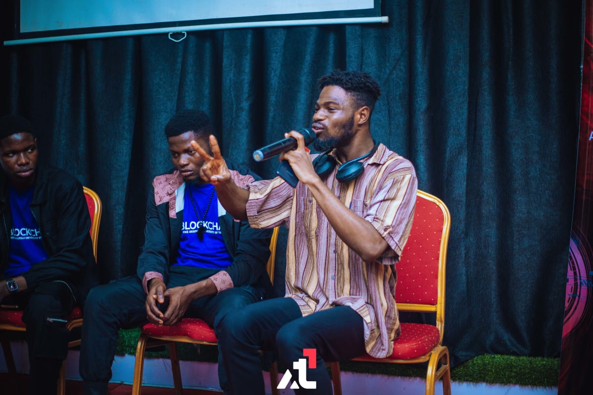 Avax October 2025 photo 129
