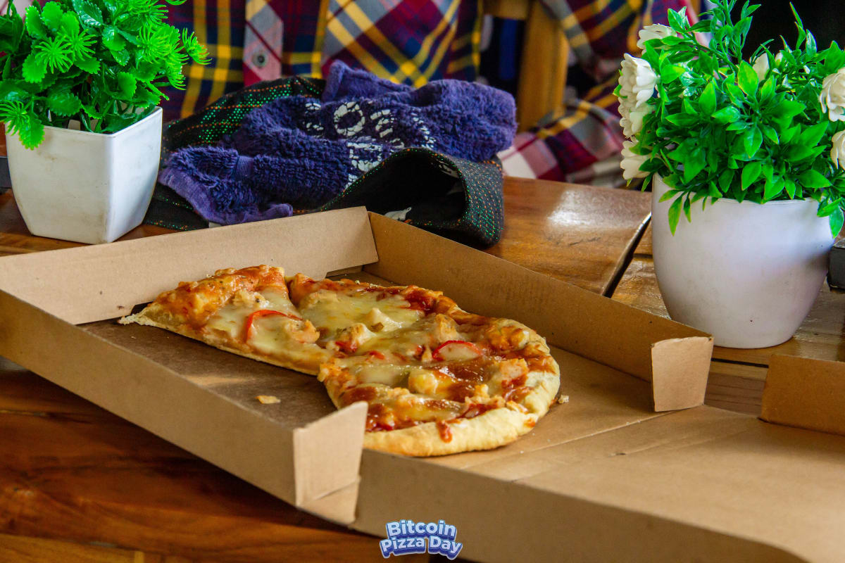 Bitcoin Pizza Day 2026 photo 56