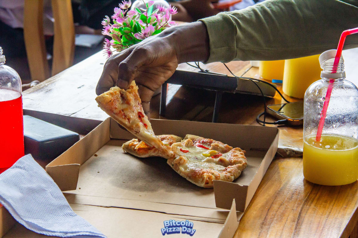 Bitcoin Pizza Day 2026 photo 57