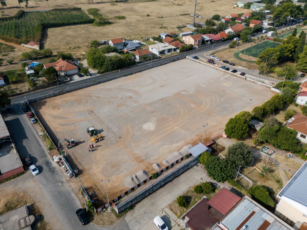 Završni radovi na stadionu Crvene Stijene, slijedi postavljanje vještačke trave