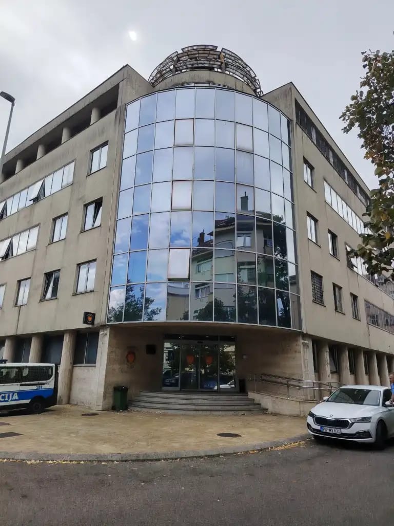 Za dva sata kontrole u Podgorici policija evidentirala 12 prekoračenja brzine