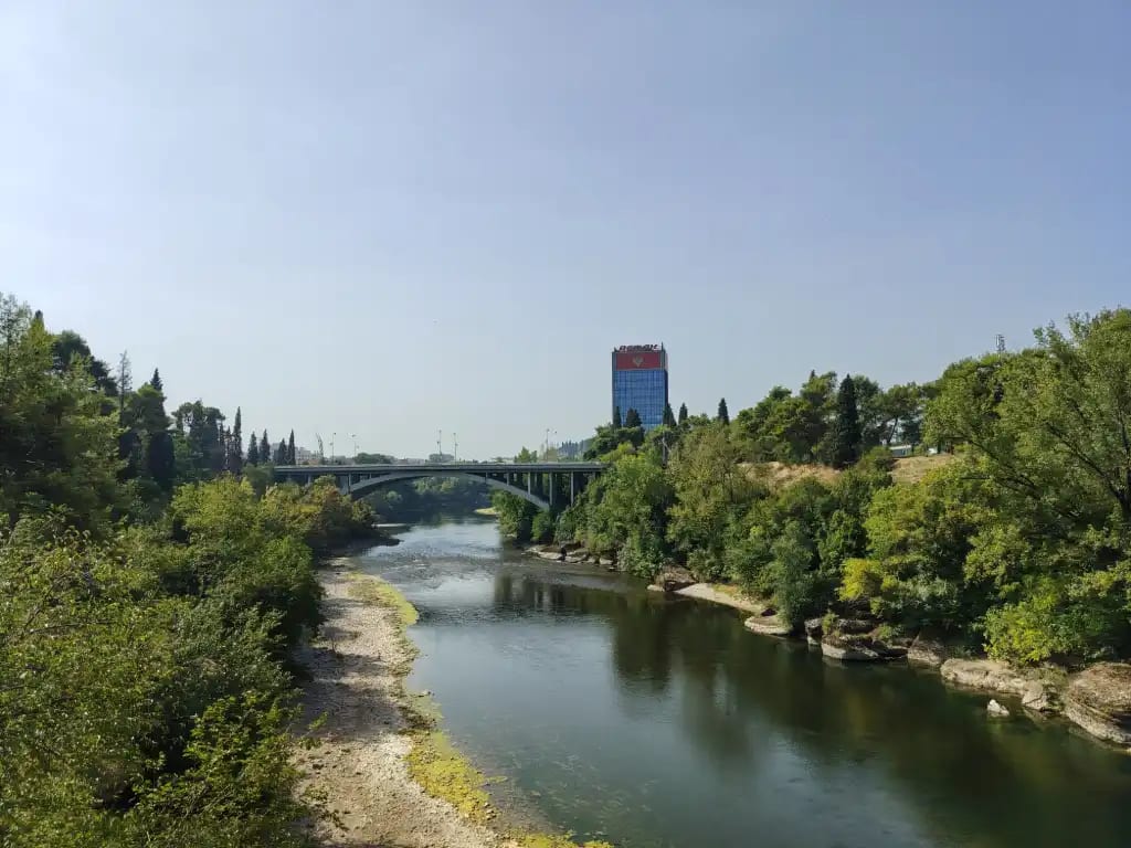 Vrijeme danas u Podgorici: Sunčano i toplo, temperatura do 27°C
