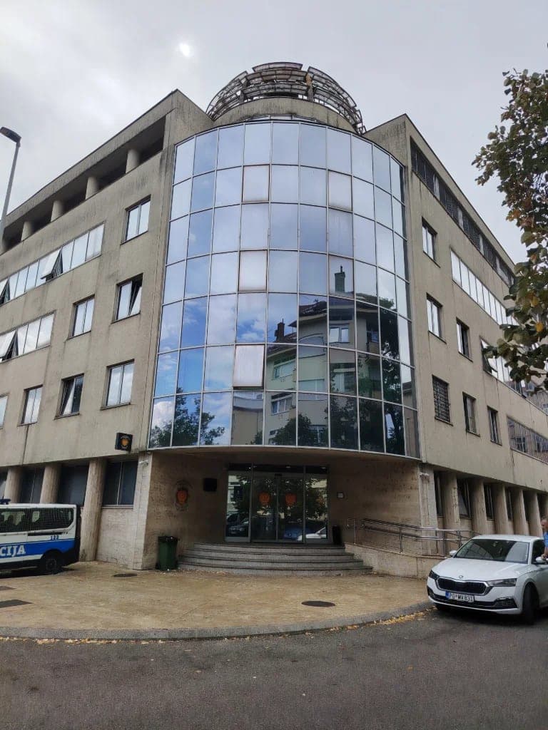 Pet saobraćajnih nezgoda u Podgorici za 24 sata
